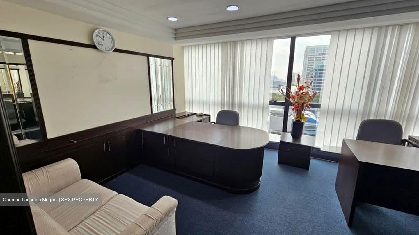 High Street Centre (D6), Office #596876491